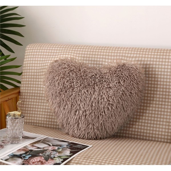 Perna Decorativa Pufoasa, Microfibra Plusata, Model Inima, Bej, PDA-006
