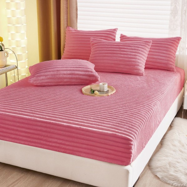 Cearșaf cu Elastic 180x200 din Blăniță de Iepure + 2 Fețe de Pernă – Roz, Model în Dungi, HP-005