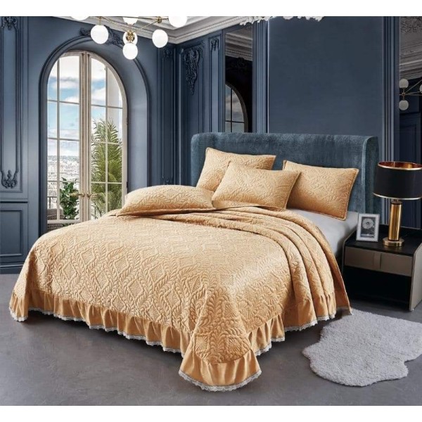 Cuvertura pat dublu, 3 piese, Catifea Matlasata cu Volane, Bej dechis, CCB-043