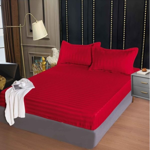 Set cearșaf cu elastic 160x200 cm din damasc finetat + 2 fețe de pernă–rosu, LFD-007