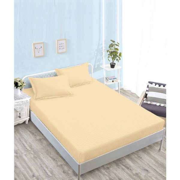 Husă de pat damasc cu elastic 180x200 cm + 2 fețe de pernă – Crem, OHT-060