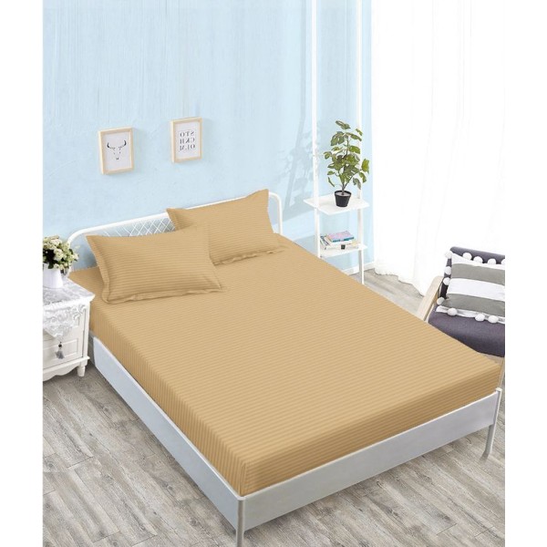 Husă de pat damasc cu elastic 180x200 cm + 2 fețe de pernă – Bej caramel, OHT-075 Husă de pat damasc cu elastic 180x200 cm + 2 fețe de pernă – Bej caramel, OHT-075