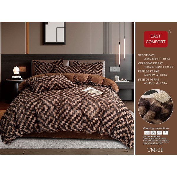 Set Lenjerie Cocolino 6 Piese Pat Dublu Maro cu Blăniță Artificială de Nurcă – Model Geometric, LCD-002
