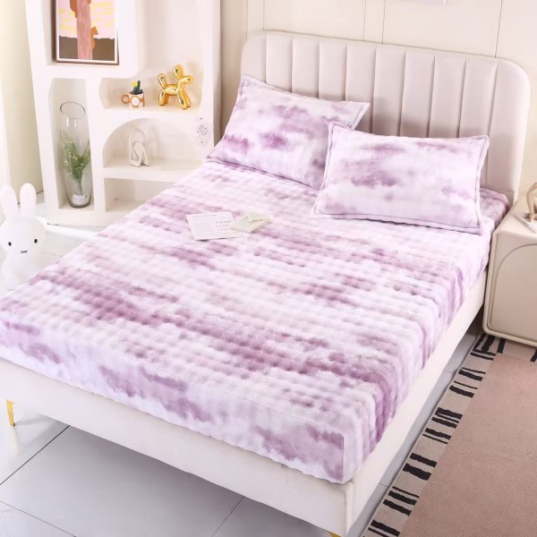 Cearșaf cu Elastic 180x200 din Blăniță de Iepure + 2 Fețe de Pernă – Model Degrade Alb-Lila, HP-024