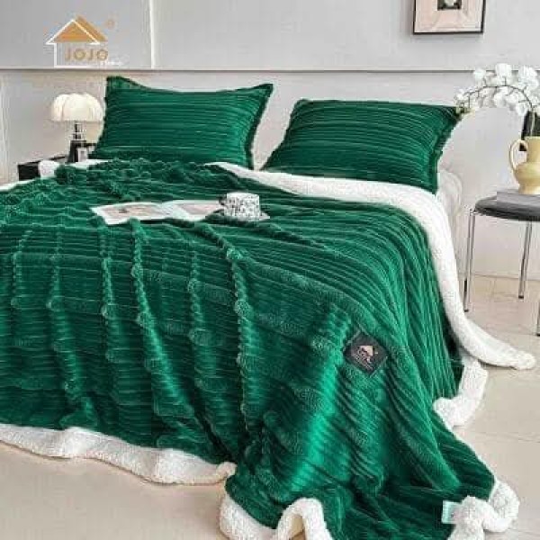 Pătură cu blăniță verde smarald 200x230 cm cu fermoar + 2 fețe de pernă – model elegant și călduros, PCI-071