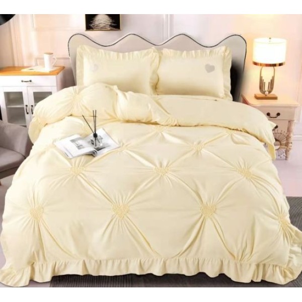 Lenjerie pat dublu finet 4 piese cu pliuri, inimioare și volanase-crem, LIB-037