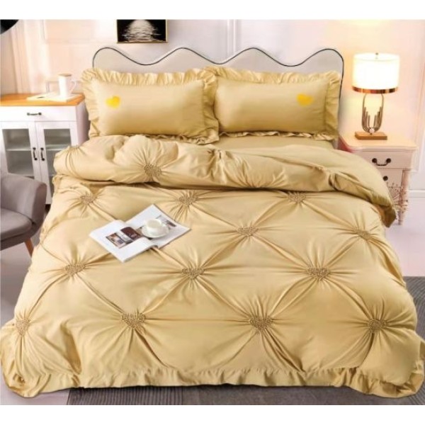 Lenjerie pat dublu finet 4 piese cu pliuri, inimioare și volanase- Auriu Elegant, LIB-043