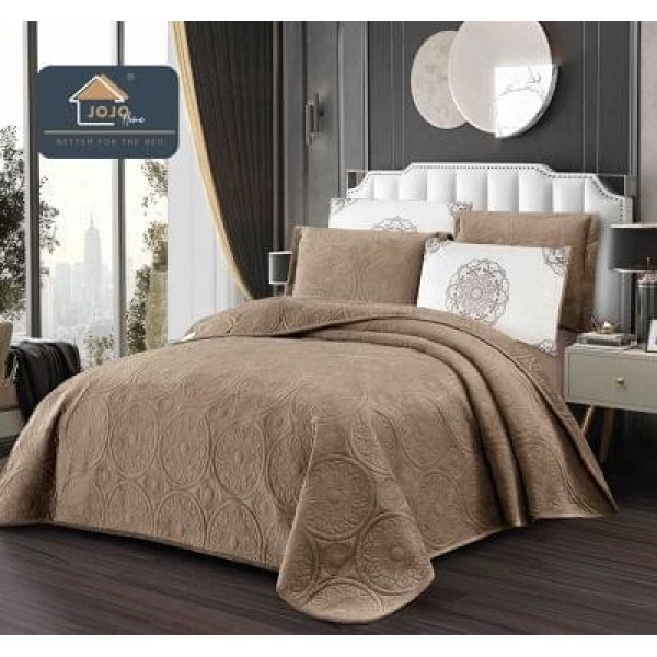 Set Cuvertură Catifea 5 Piese pentru Pat Dublu – Model Maro Elegant, Matlasată, CJM-009