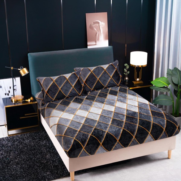 Cearșaf Cocolino cu Elastic 180x200 cm + 2 Fețe de Pernă – Model Geometric Gri cu Accente Aurii, HC-096