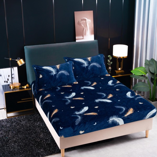 Cearșaf Cocolino cu Elastic 180x200 cm + 2 Fețe de Pernă – Model Pene Albastru Noapte, HC-099