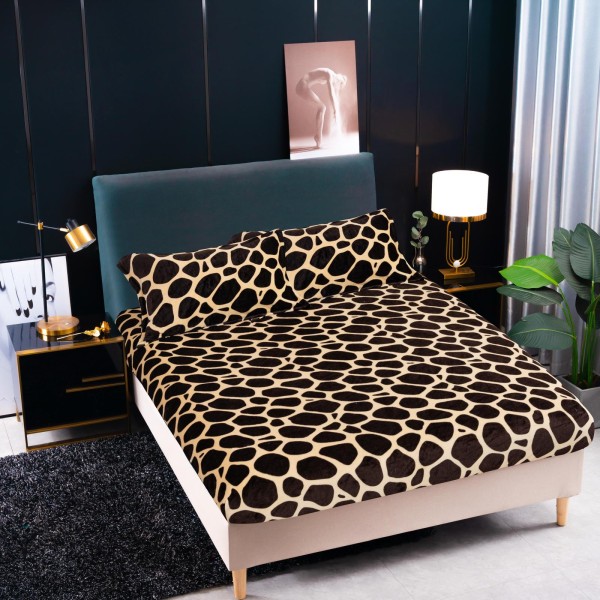 Cearșaf Cocolino cu Elastic 180x200 cm + 2 Fețe de Pernă – Model Animal Print Bej-Maro, HC-100