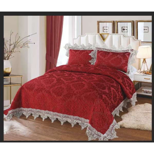 Cuvertură Pat Dublu din Catifea cu Dantelă 3 Piese – 230x250 cm + 2 Fețe de Pernă, Model Bordo, CCB-009