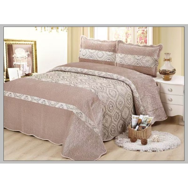 Cuvertură Pat Dublu 3 Piese din Catifea Matlasată – 230x250 cm + 2 Fețe de Pernă, Model Bej, CMM-003