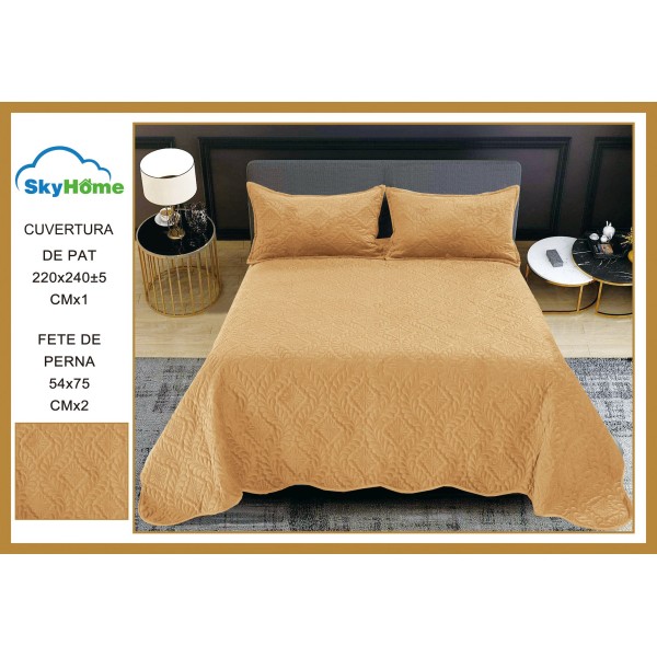 Cuvertură Pat Dublu 3 Piese din Catifea Matlasată – 220x240 cm + 2 Fețe de Pernă 54x75 cm, Model Bej Auriu, CCV-057