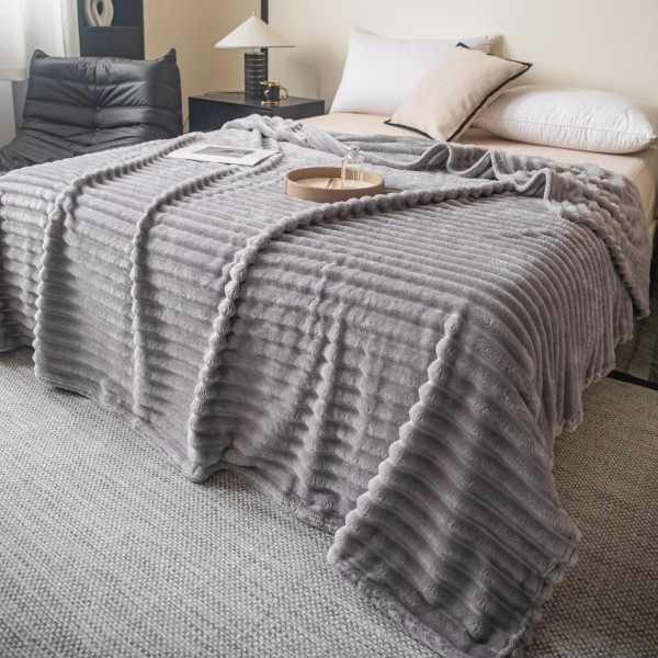 Pătură Pufoasă Cocolino Raiată 200x230 cm Gri – Catifelată, Moale și Elegantă, PGC-011