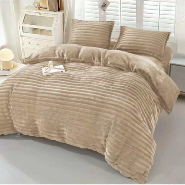 Set Lenjerie Pufoasă Cocolino cu Elastic 4 Piese, Pat Dublu – Model Dungi Reliefate, Bej, LEC-070 Set Lenjerie Pufoasă Cocolino cu Elastic 4 Piese, Pat Dublu – Model Dungi Reliefate, Bej, LEC-070