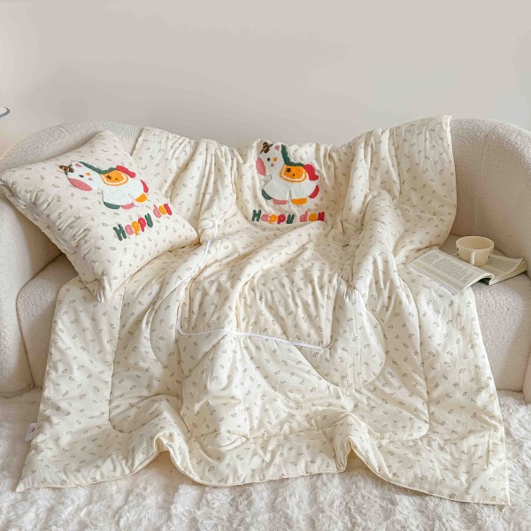 Pilotă-Pernă pentru Copii 2 în 1, 150x200 cm, Bumbac 100% – Model Căluț Vesel, PPL-051 Pilotă-Pernă pentru Copii 2 în 1, 150x200 cm, Bumbac 100% – Model Căluț Vesel, PPL-051