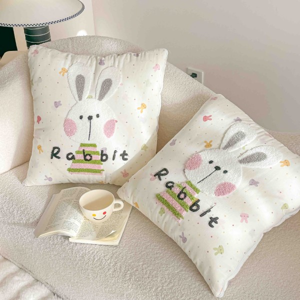 Pilotă-Pernă pentru Copii 2 în 1, 100x145 cm, Bumbac 100% – Model Iepuraș Colorat, PPL-049 Pilotă-Pernă pentru Copii 2 în 1, 100x145 cm, Bumbac 100% – Model Iepuraș Colorat, PPL-049