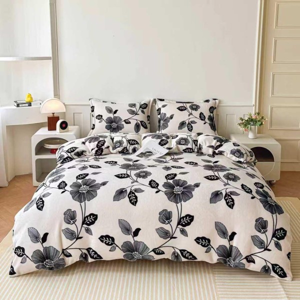 Lenjerie Cocolino 4 Piese Pat Dublu cu Cearșaf cu Elastic – Model Floral Alb-Negru, LEC-143 Lenjerie Cocolino 4 Piese Pat Dublu cu Cearșaf cu Elastic – Model Floral Alb-Negru, LEC-143