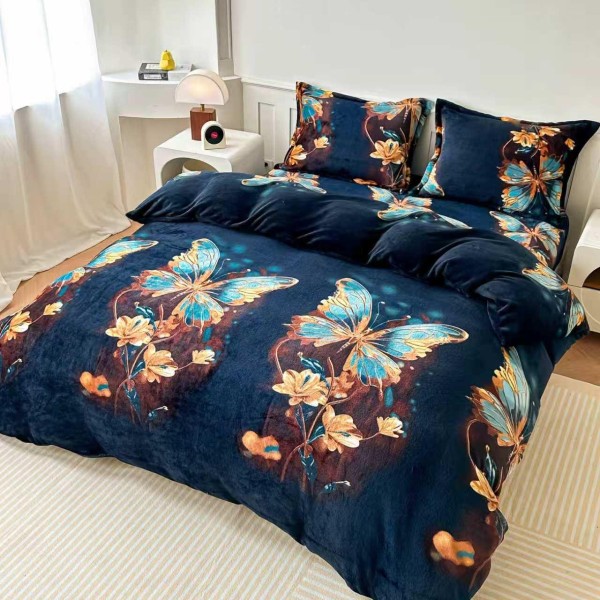 Lenjerie Cocolino 4 Piese Pat Dublu cu Cearșaf cu Elastic – Model Fluturi Turcoaz pe Bleumarin, LEC-146 Lenjerie Cocolino 4 Piese Pat Dublu cu Cearșaf cu Elastic – Model Fluturi Turcoaz pe Bleumarin, LEC-146