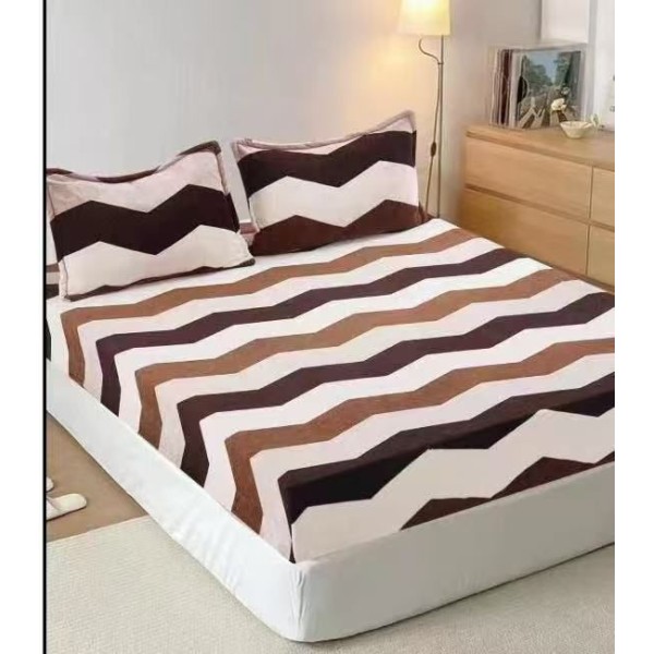 Cearșaf Cocolino cu Elastic + 2 Fețe de Pernă – Model Zig-Zag, Maro-Bej, HC-096