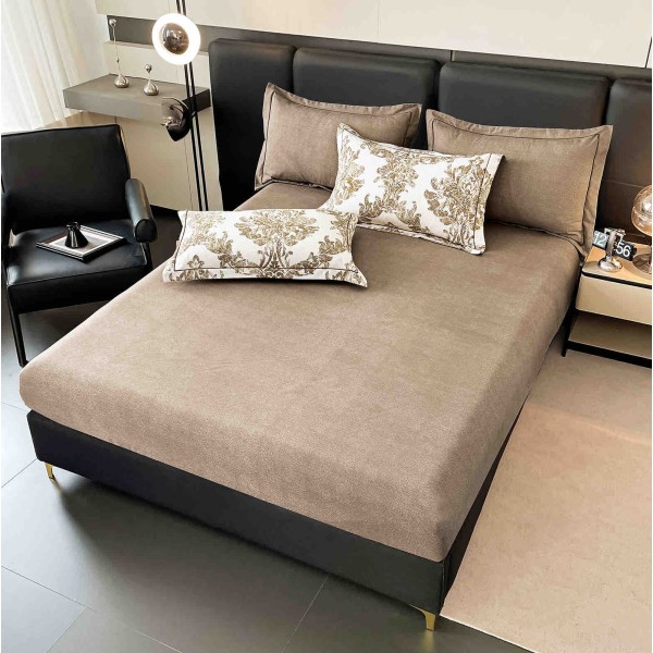 Lenjerie de Pat Dublu LUX 6 Piese din Finet cu Cearșaf cu Elastic – Model Damasc Bej Cappuccino, LPL-017 Lenjerie de Pat Dublu LUX 6 Piese din Finet cu Cearșaf cu Elastic – Model Damasc Bej Cappuccino, LPL-017