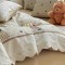 Lenjerie de Pat Premium 4 Piese, Bumbac 100%, cu Volănașe din Dantelă,Cearceaf Elastic– Bej - Negru, LBB-003