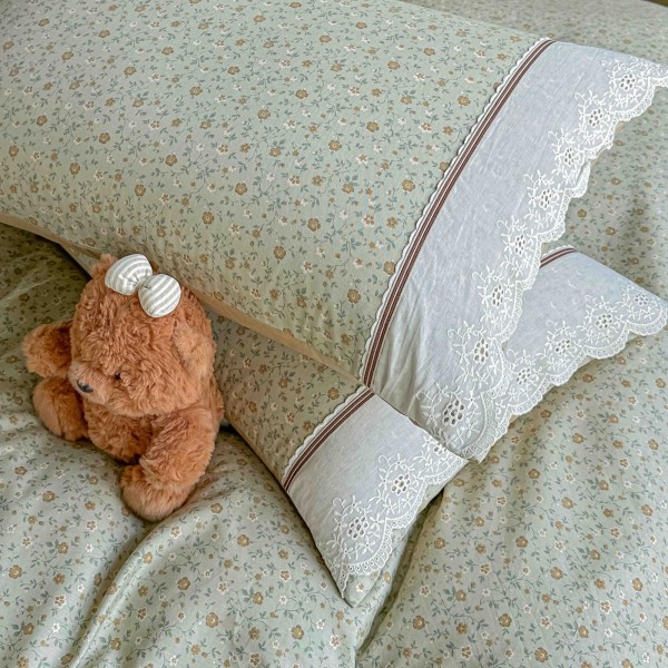 Lenjerie de Pat Premium 4 Piese, Bumbac 100%, cu Volănașe din Dantelă,Cearceaf Gri - Alb, LBB-016 Lenjerie de Pat Premium 4 Piese, Bumbac 100%, cu Volănașe din Dantelă,Cearceaf Gri - Alb, LBB-016