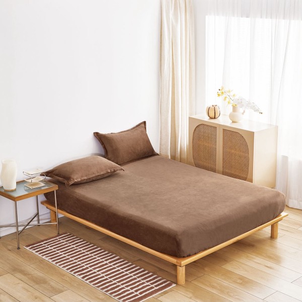 Cearșaf Cocolino cu Elastic 180×200 cm + 2 Fețe de Pernă – Maro Cappuccino, HC-017