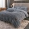 Lenjerie de Pat Premium JOJO Home, 4 Piese, Blăniță Artificială Tip Iepure, Cearșaf cu Elastic – Gri Inchis, LJH-005