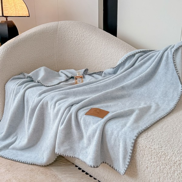 Șal Multifuncțional Jojo Home din Cașmir Artificial 100x140 cm cu Capse – Șal și Pătură 2 în 1, Blue, PJC-002 Șal Multifuncțional Jojo Home din Cașmir Artificial 100x140 cm cu Capse – Șal și Pătură 2 în 1, Blue, PJC-002