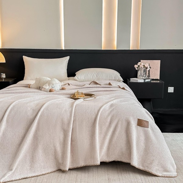 Pătură Jojo Home din Cașmir Artificial 200x230 cm – Moale, Pufoasă și Călduroasă, Crem-Bej, PJC-012
