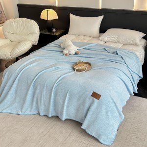 Pătură Jojo Home din Cașmir Artificial 200x230 cm – Moale, Pufoasă și Călduroasă, Albastru Bleu, PJC-018