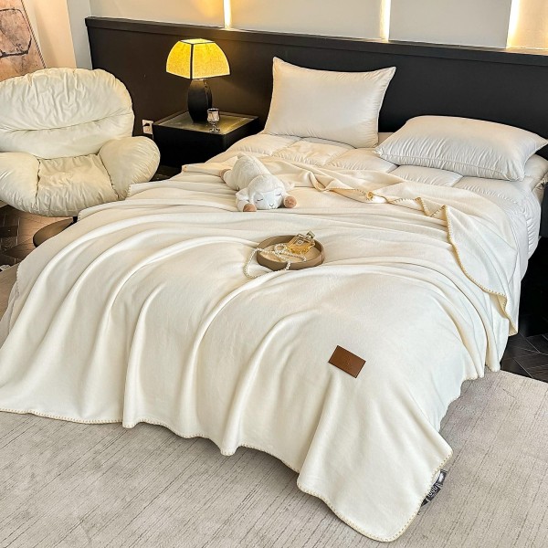 Pătură Jojo Home din Cașmir Artificial 200x230 cm – Moale, Pufoasă și Călduroasă, Crem, PJC-019 Pătură Jojo Home din Cașmir Artificial 200x230 cm – Moale, Pufoasă și Călduroasă, Crem, PJC-019