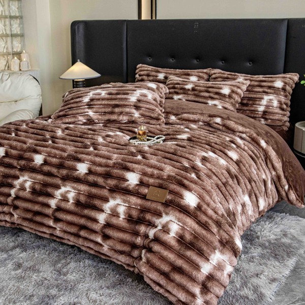 Lenjerie de Pat Premium JOJO Home, 4 Piese, Blăniță Artificială Tip Iepure, Cearșaf cu Elastic – Maro Ciocolatiu, LJH-010 Lenjerie de Pat Premium JOJO Home, 4 Piese, Blăniță Artificială Tip Iepure, Cearșaf cu Elastic – Maro Ciocolatiu, LJH-010