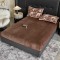 Lenjerie de Pat Premium JOJO Home, 4 Piese, Blăniță Artificială Tip Iepure, Cearșaf cu Elastic – Maro Ciocolatiu, LJH-010 Lenjerie de Pat Premium JOJO Home, 4 Piese, Blăniță Artificială Tip Iepure, Cearșaf cu Elastic – Maro Ciocolatiu, LJH-010