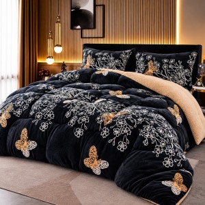 Pilotă Cocolino cu Blană 200x230 cm + 2 Fețe de Pernă – Model Fluturi Aurii și Flori Albe, Negru, PDC-022