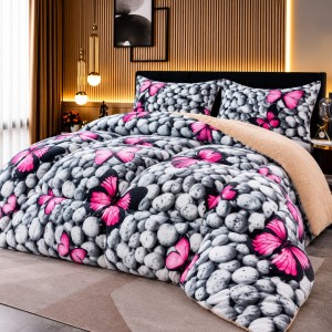 Pilotă Cocolino cu Blană 200x230 cm + 2 Fețe de Pernă – Model Fluturi Roz și Pietre Decorative Gri, PDC-004