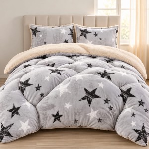 Pilotă Cocolino cu Blană 200x230 cm + 2 Fețe de Pernă – Model Steluțe Gri cu Negru, PDC-030