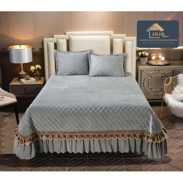 Cuvertura pat dublu, 3 piese, Catifea Matlasata cu Broderie Aurie, 250x270cm, Gri deschis, CCB-019