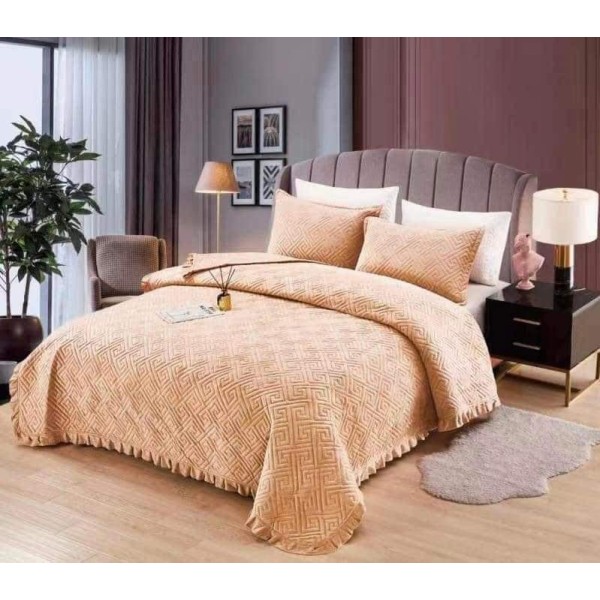 Set Cuvertura de Pat din Catifea, cu Volane, 3 Piese, Pat 2 Persoane, Crem, CCV-109