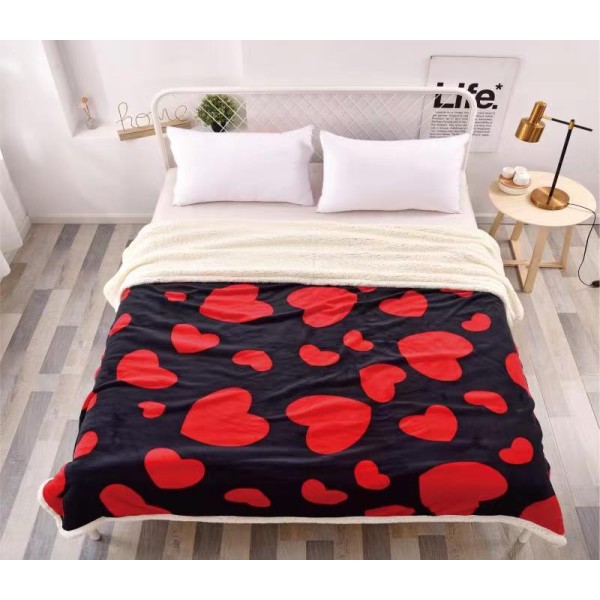 Pătură Cocolino cu blăniță 200x230 cm – moale, călduroasă și premium - Negru, model inimi, PBC-059