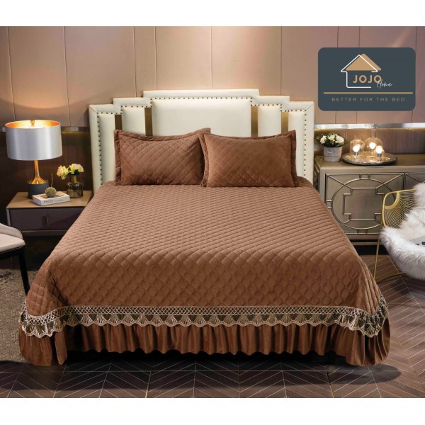Cuvertura pat dublu, 3 piese, Catifea Matlasata cu Broderie Aurie, 250x270cm, Maro, CCB-026