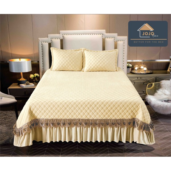 Cuvertura pat dublu, 3 piese, Catifea Matlasata cu Broderie Aurie, 250x270cm, Crem , CCB-017