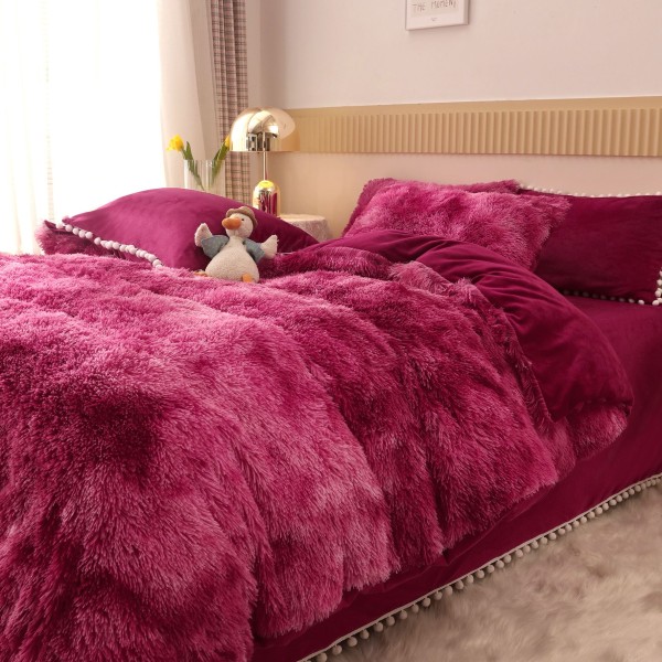 Lenjerie Fluffy Grena-Alb 6 Piese Pat Dublu – Moale, Călduroasă și Elegantă, LCF-010