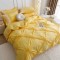 Lenjerie pat dublu finet 6 piese cu pliuri, inimioare și broderie-galben, LIB-017